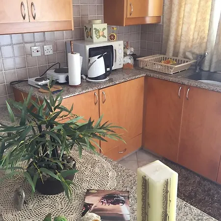 Sea Front 2 Bed House Casa vacanze